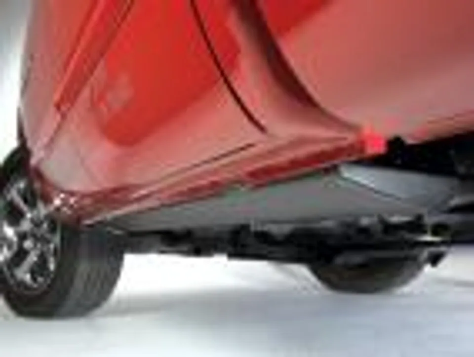 AMP Research 2002-2006 Cadillac Escalade 2000-2006 Tahoe/SBRBN/ Yukon PowerStep - Black 75115-01A 3 of 4