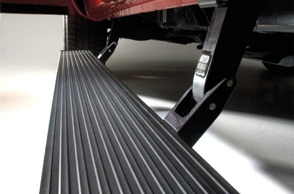 AMP Research 2011-2014 GMC Sierra 2500/3500 Extended/Crew PowerStep - Black 75146-01A 2 of 4