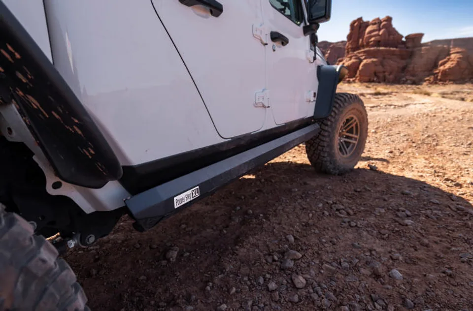 AMP Research 2020-2022 Jeep Gladiator PowerStep - Black 75135-01A 3 of 4
