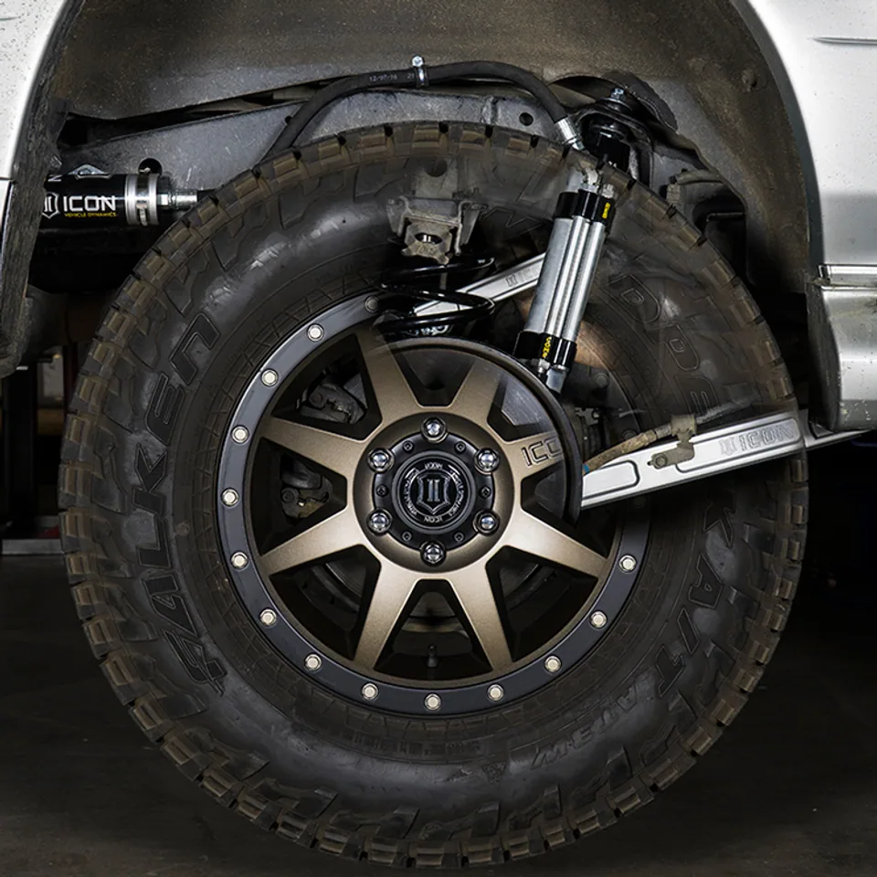 ICON 03-09 GX470 0-3.5" STAGE 5 SUSPENSION SYSTEM W BILLET UCA k53175 3 of 3