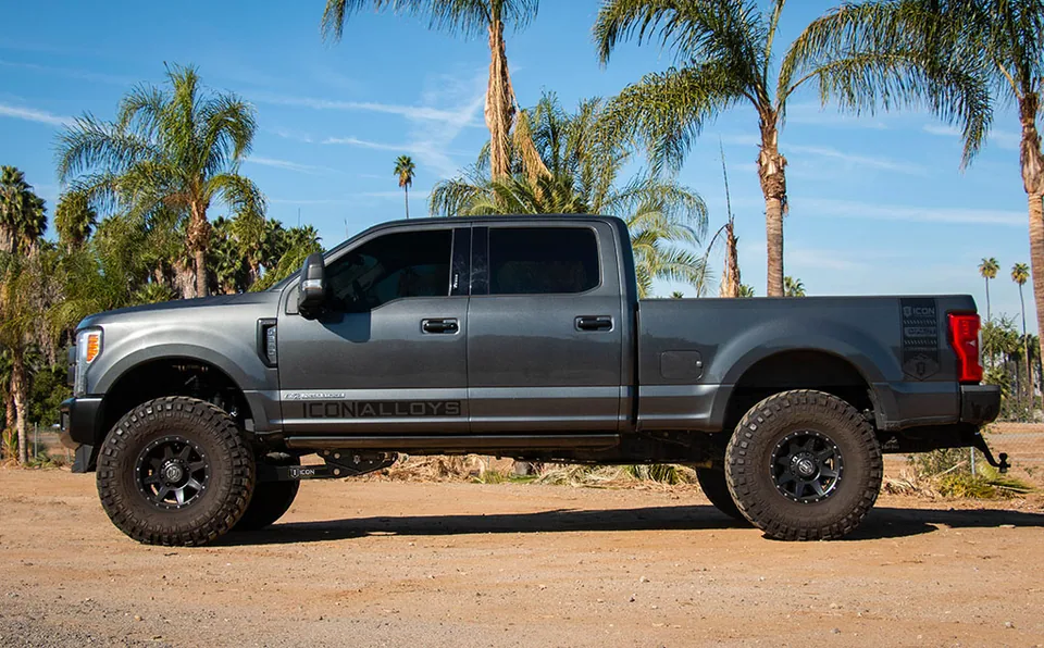 ICON 17-22 Ford F250/F350, 4-5.5" Lift Stage 5 Suspension System, w/Radius Arm k63155r 3 of 4