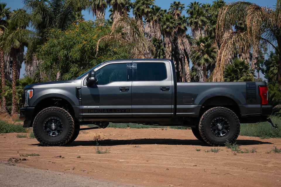 ICON 2017-2022 Ford F250/F350, 4-5.5" Lift, Stage 5 Suspension System k63155 4 of 4