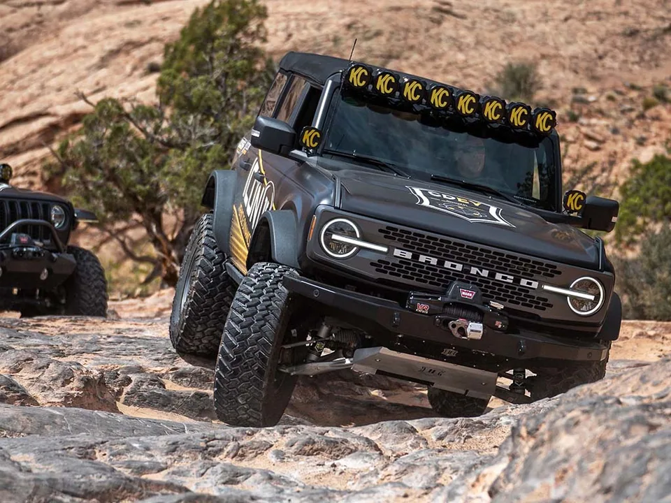 ICON 2021-2023 Ford Bronco, Hoss 2.0 Pkg, Rear, 0-1.75" Lift, 2.5 EXP Series Coilover 48612 5 of 6