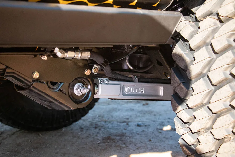 ICON 2021-2023 Ford Bronco, Rear Billet Lower Link Kit 44000 5 of 6