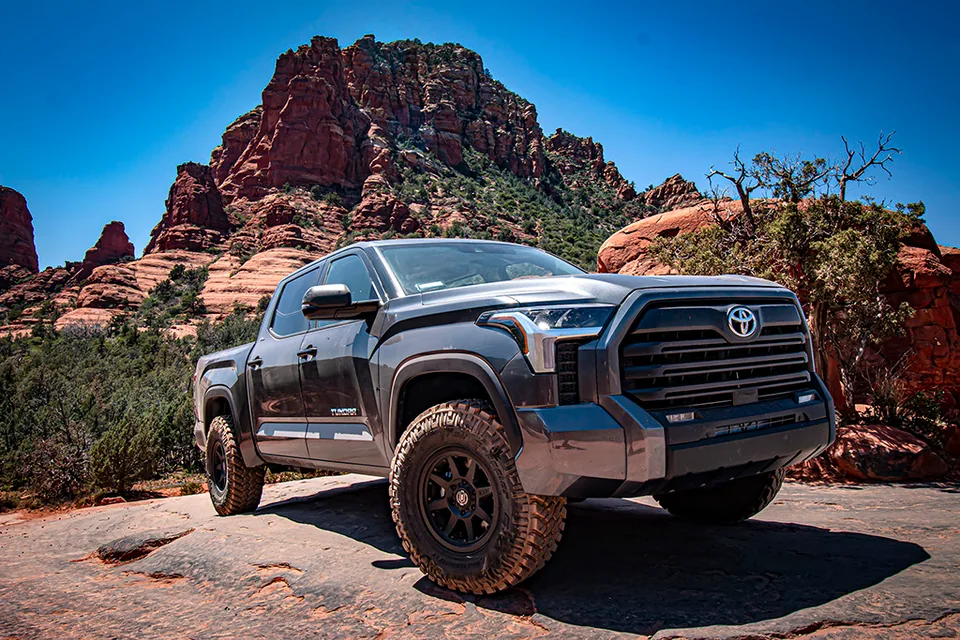 ICON 2022-2025 Toyota Tundra, 0-2.25" Lift, Stage 1, 2.5 EXP Suspension System k53191 5 of 6
