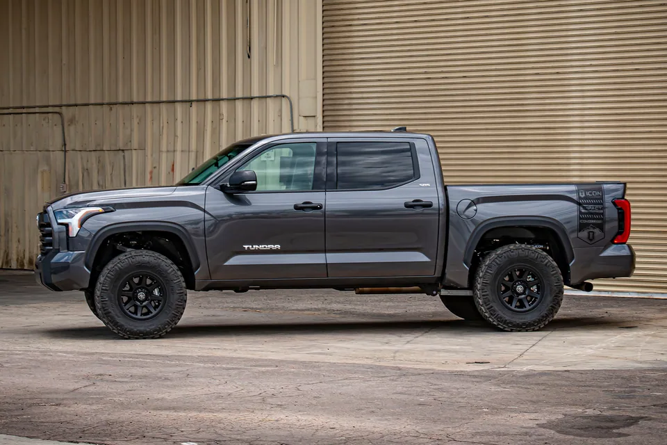 ICON 2022-2025 Toyota Tundra, 2-3.5" Lift, Stage 7, 2.5 Suspension System, Tubular k53197t 2 of 4