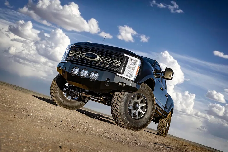 ICON 2023 Ford F-250/F-350 Super Duty 4WD Diesel, 4.5" Lift, Stage 4 Suspension System w/ Radius Arms K64544R 5 of 5