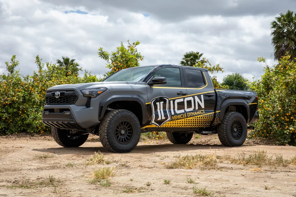 ICON 2024-2025 Toyota Tacoma, V.S. 2.5 Series Coilover Kit, Remote Reservoir, Pair 58780 6 of 6