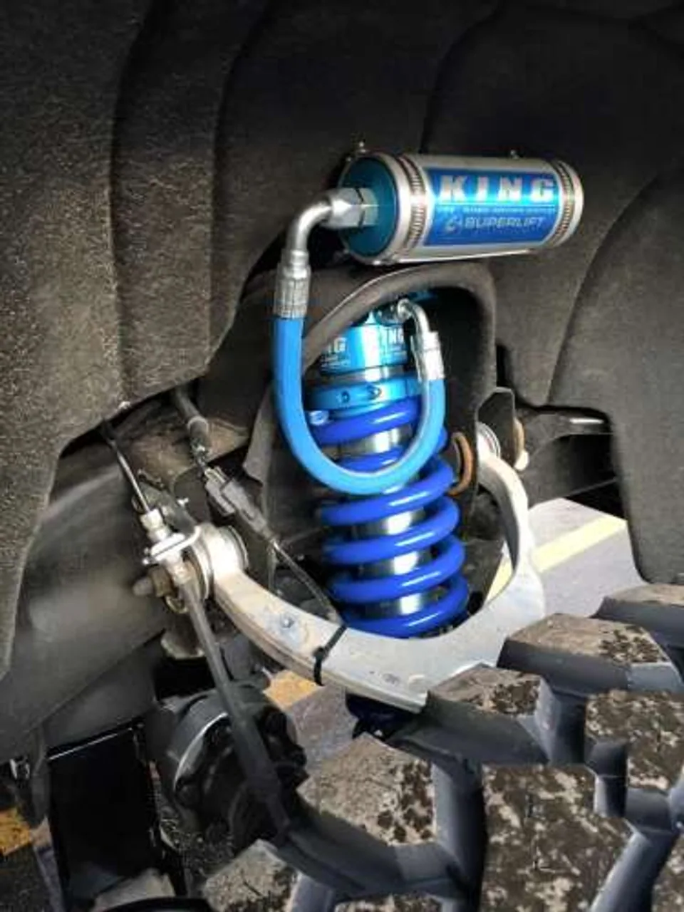 Superlift 07-16 Chevy Silv 4WD 8in Lift Kit w/ OE Cast Steel Control Arms & King Coilovers & Shocks K919KG 5 of 5