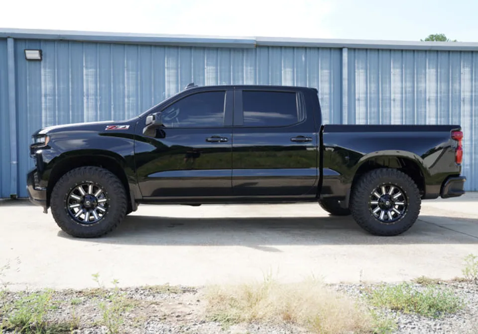 Superlift 2019 Chevy Silv/GMC Sierra 1500 Excludes 19 Trailboss Models 2in Leveling Kit 40040 3 of 3
