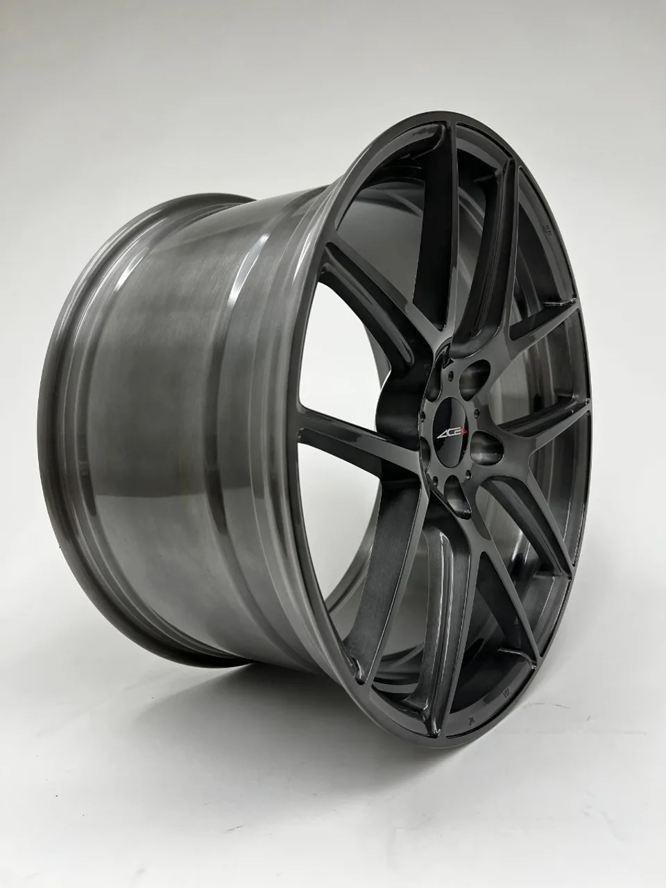 Ace Alloy AFF02 Space Gray Brushed Tint 2 of 6