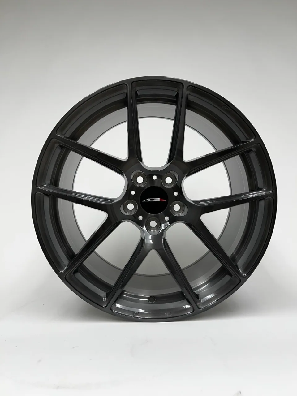 Ace Alloy AFF02 Space Gray Brushed Tint 3 of 6