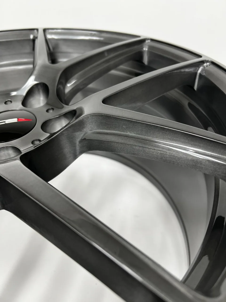 Ace Alloy AFF02 Space Gray Brushed Tint 5 of 6
