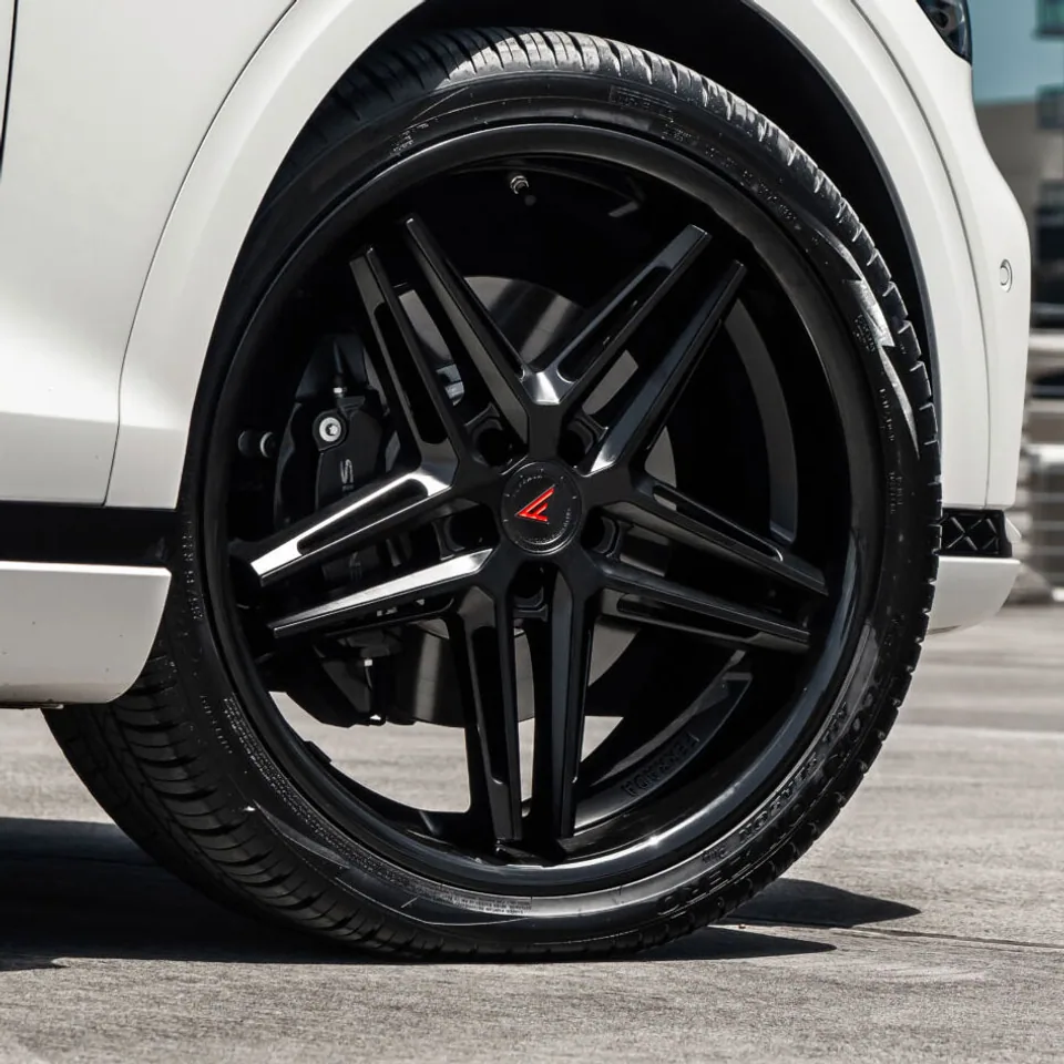 Ferrada CM1 Matte Black w/ Gloss Black Lip 4 of 6