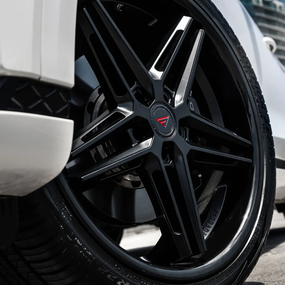 Ferrada CM1 Matte Black w/ Gloss Black Lip 5 of 6