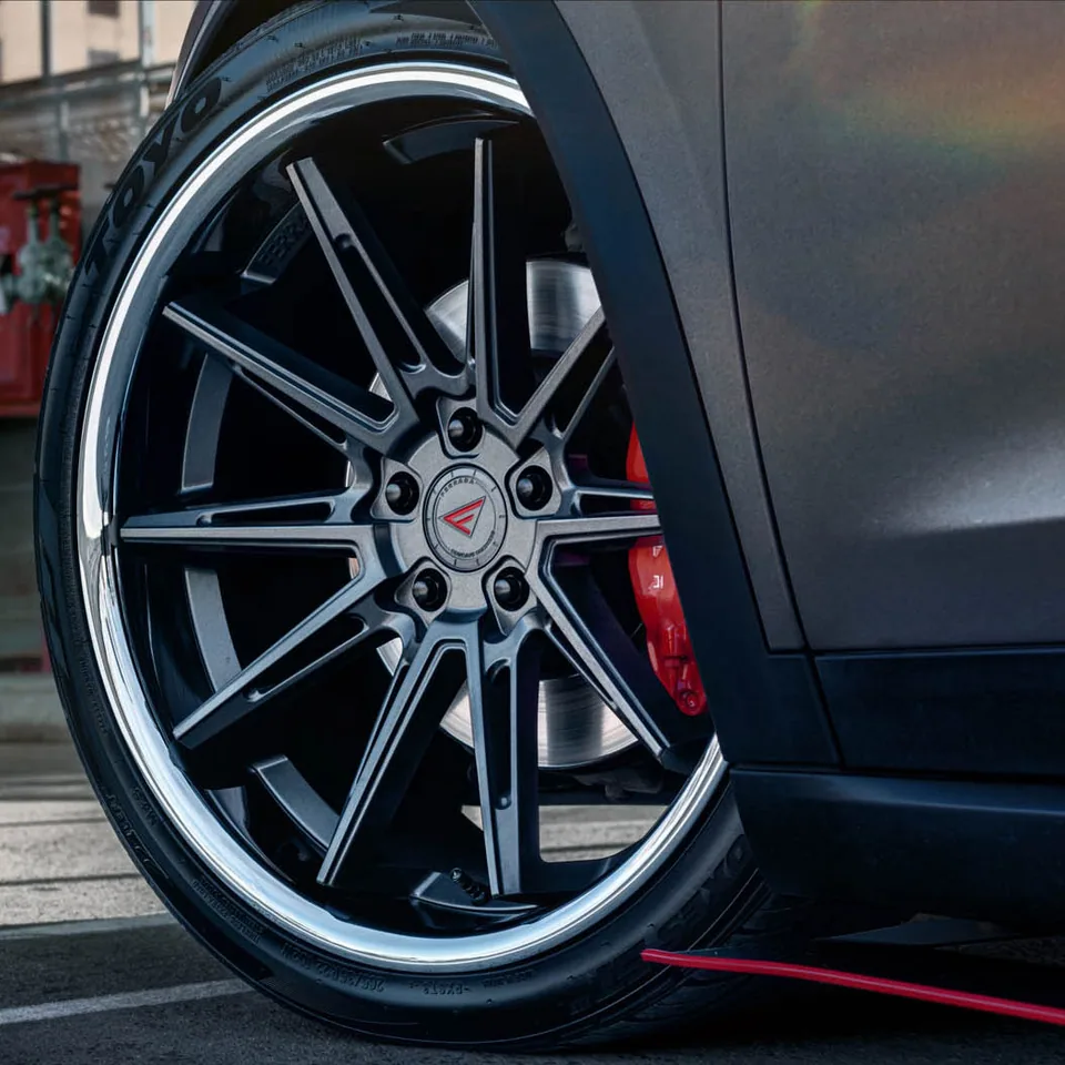 Ferrada CM2 Matte Graphite w/ Chrome Lip 4 of 6