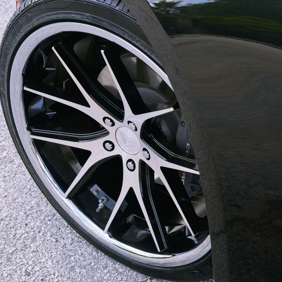Ferrada FR2 Machine Black w/ Chrome Lip 4 of 5