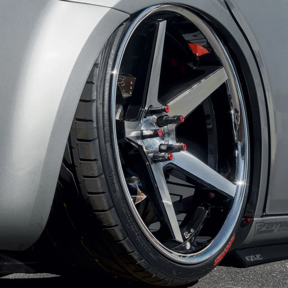 Ferrada FR3 Machine Black w/ Chrome Lip 2 of 3