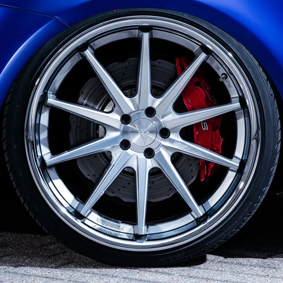 Ferrada FR4 Machine Silver w/ Chrome Lip 4 of 6