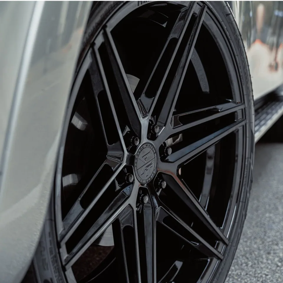 Ferrada FT4 Gloss Black 4 of 4