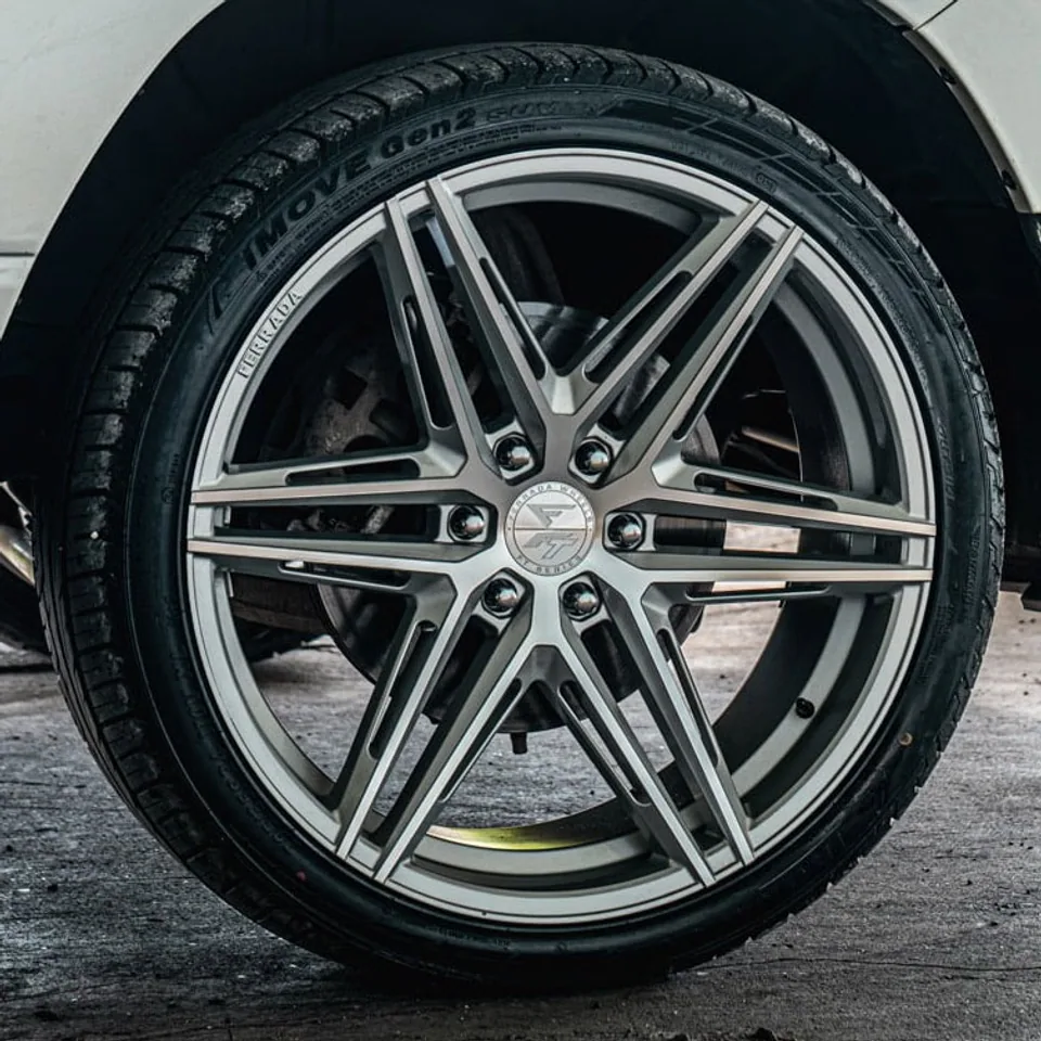 Ferrada FT4 Machine Silver 3 of 5