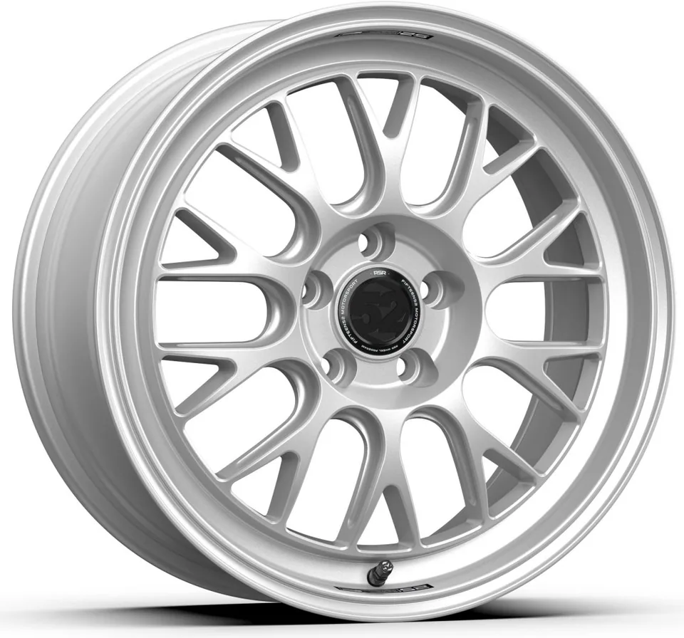 Fifteen52 Holeshot RSR Radiant Silver 1 of 3