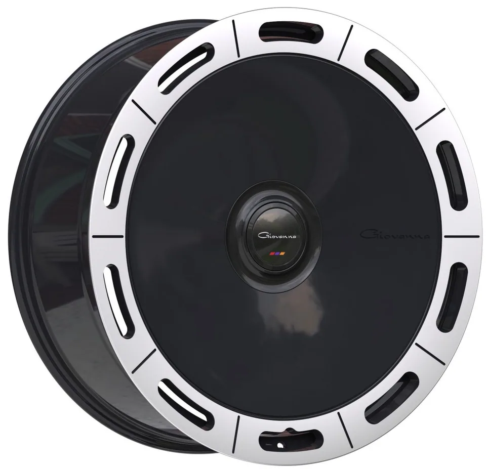 Giovanna Amur Gloss Black w/ Machined Lip 5x112 | 1 of 1