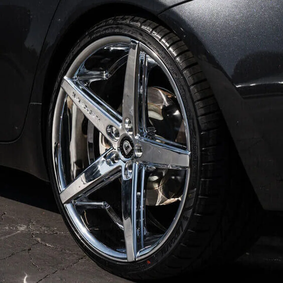 Lexani R-Four Chrome 3 of 3
