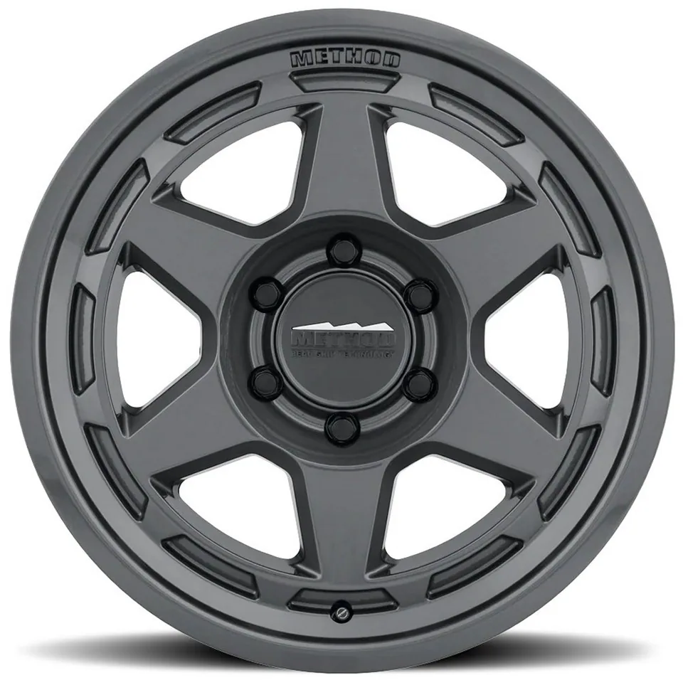 Method Race MR708 HD Bead Grip Gloss Titanium 2 of 3