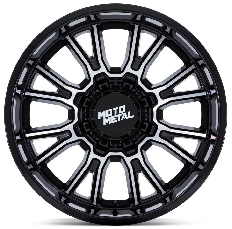 Moto Metal MO810 Gloss Black Machined 3 of 3