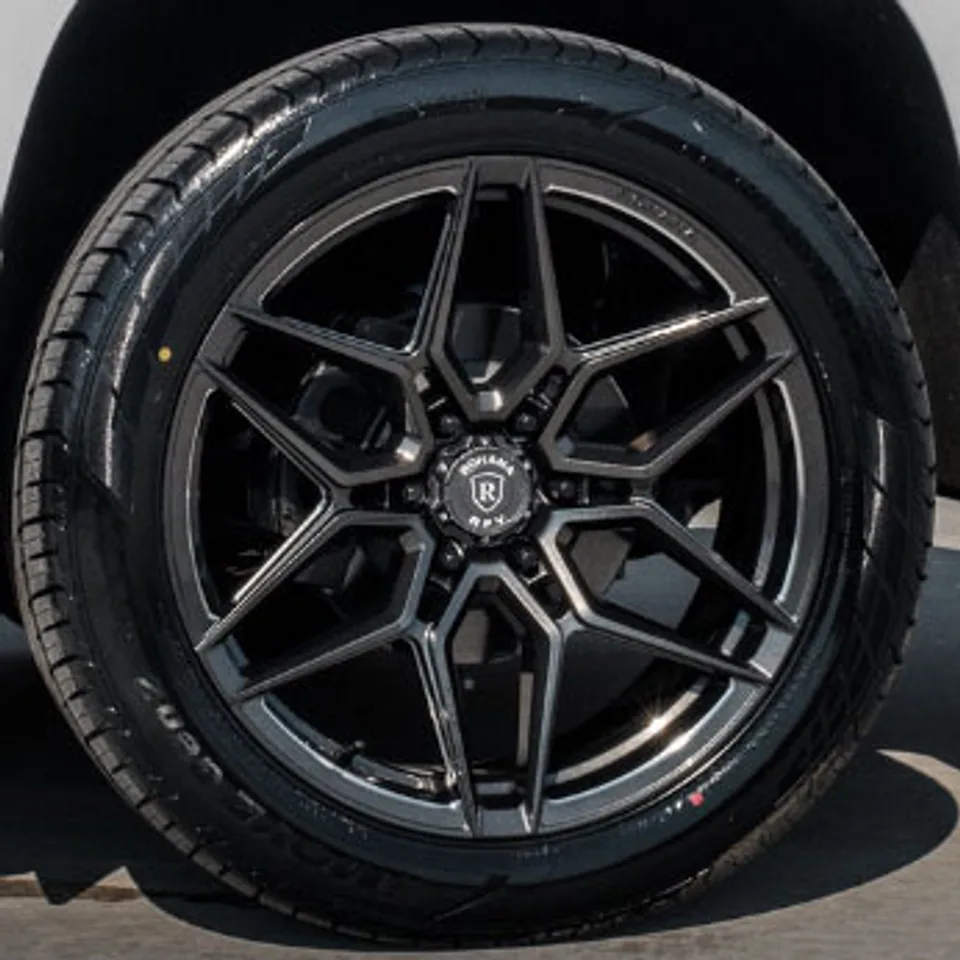 Rohana RFV2 Gloss Graphite 3 of 4