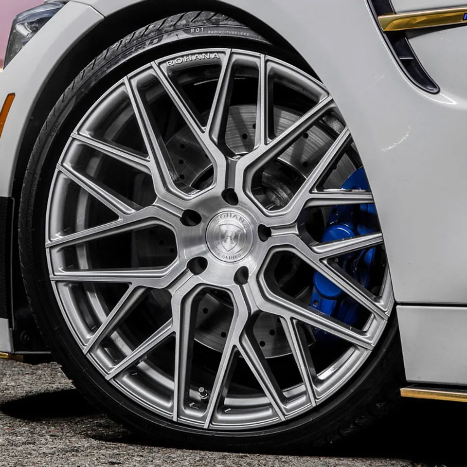 Rohana RFX10 Brushed Titanium 5 of 5