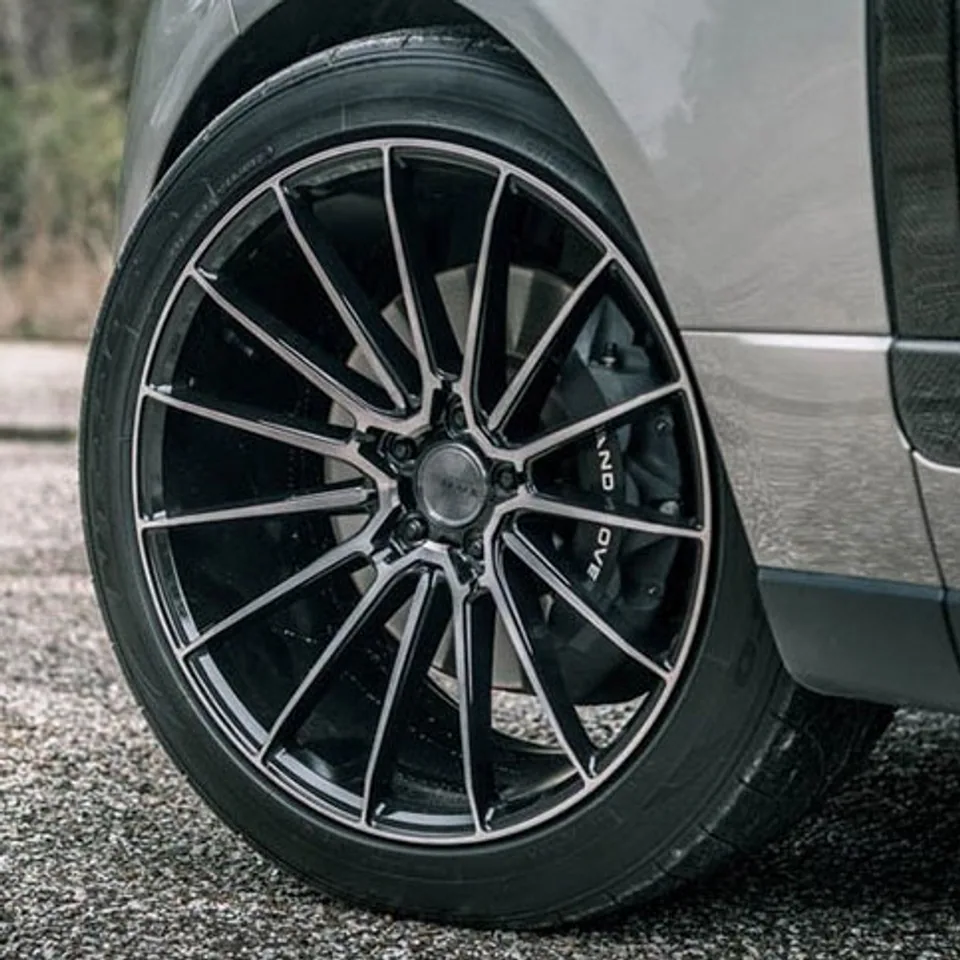 Savini Black Di Forza BM16 Gloss Black w/ Double Dark Tint 5 of 6