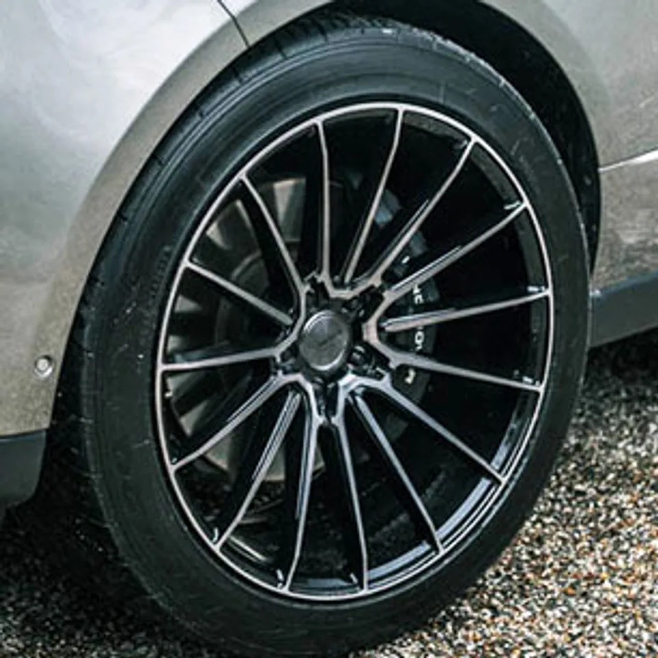 Savini Black Di Forza BM16 Gloss Black w/ Double Dark Tint 6 of 6
