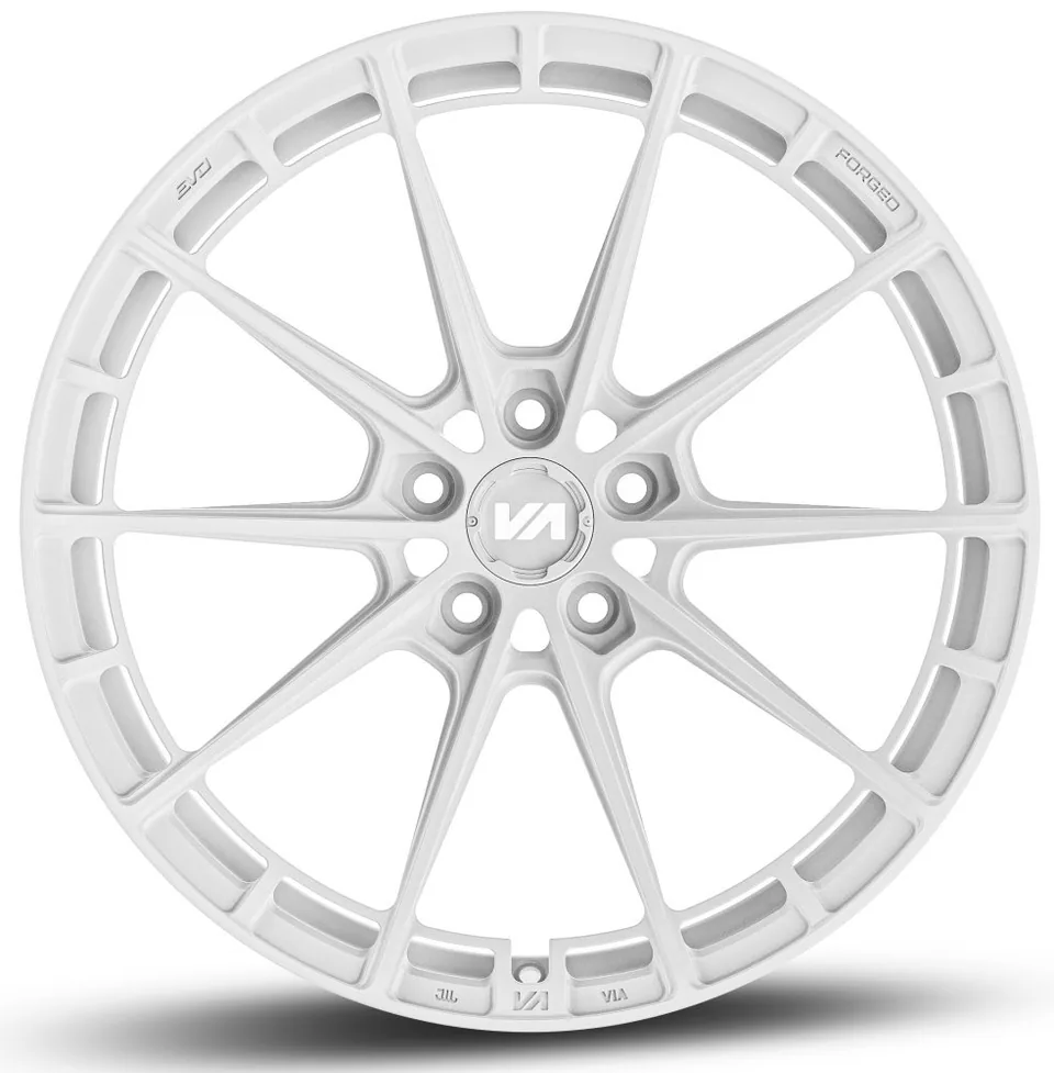 Variant Aure Gloss White 2 of 3