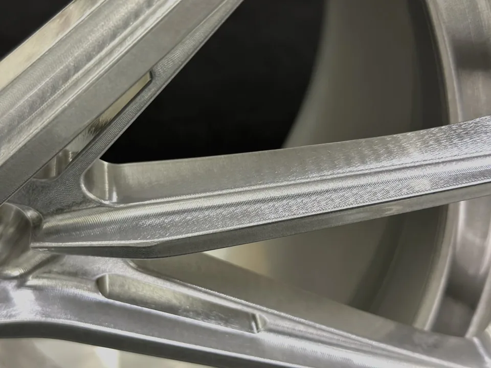 Variant Aure Raw Milled 6 of 6