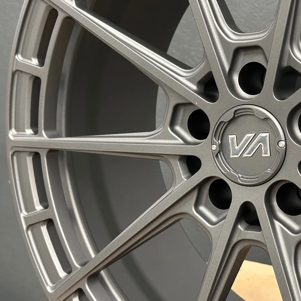 Variant Aure Satin Gunmetal 3 of 3