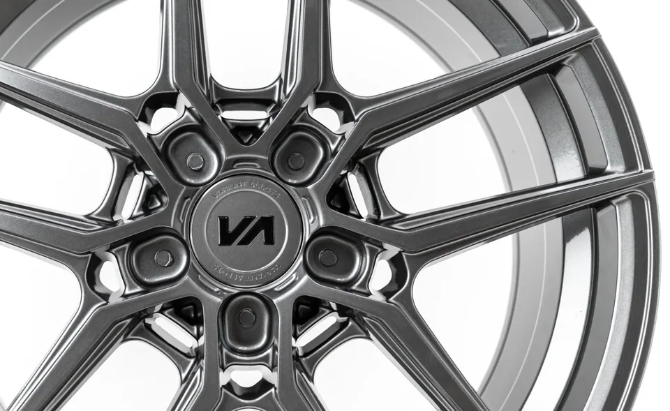 Variant Helium Gloss Gunmetal 2 of 6