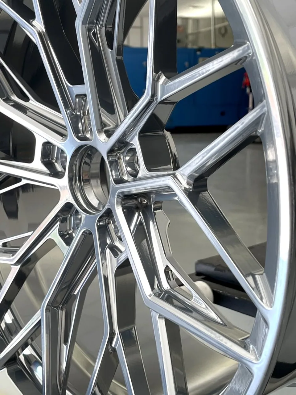 Variant Maxim Chrome Powdercoated 6 of 6