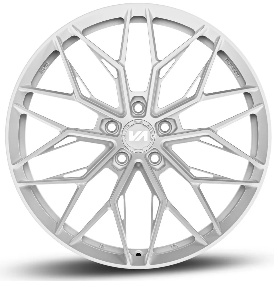 Variant Maxim Gloss White 2 of 5