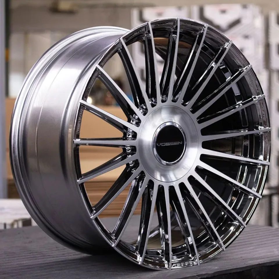 Vossen HF-8 EMC Polished & Brushed 3 of 4