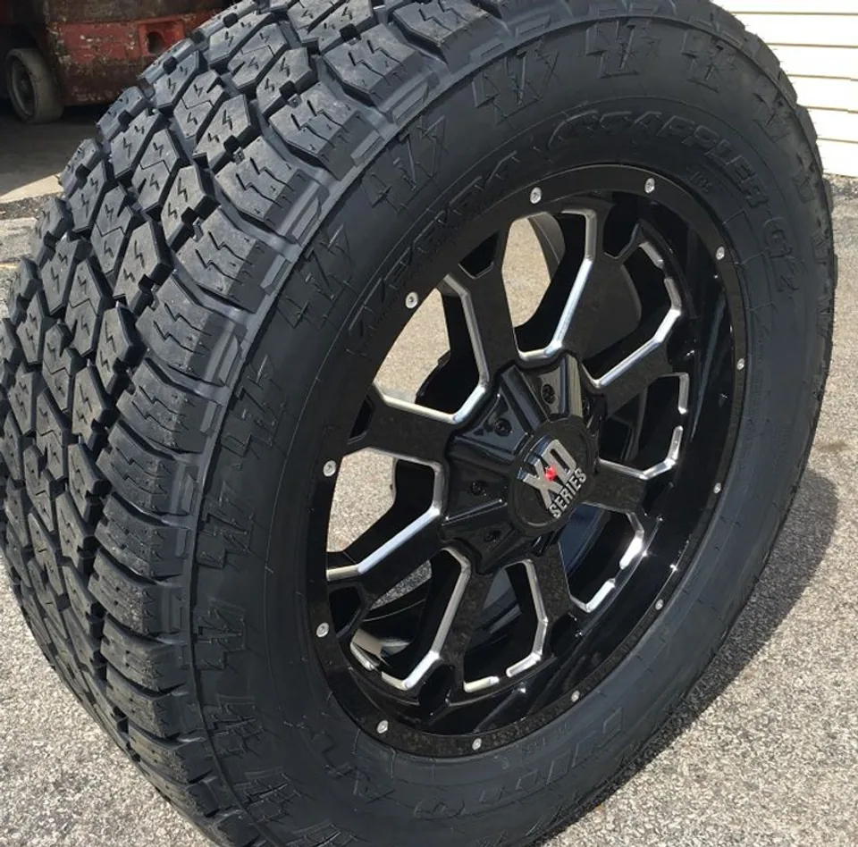 XD Series XD825 Buck 25 Gloss Black Milled 6x135 3 of 3